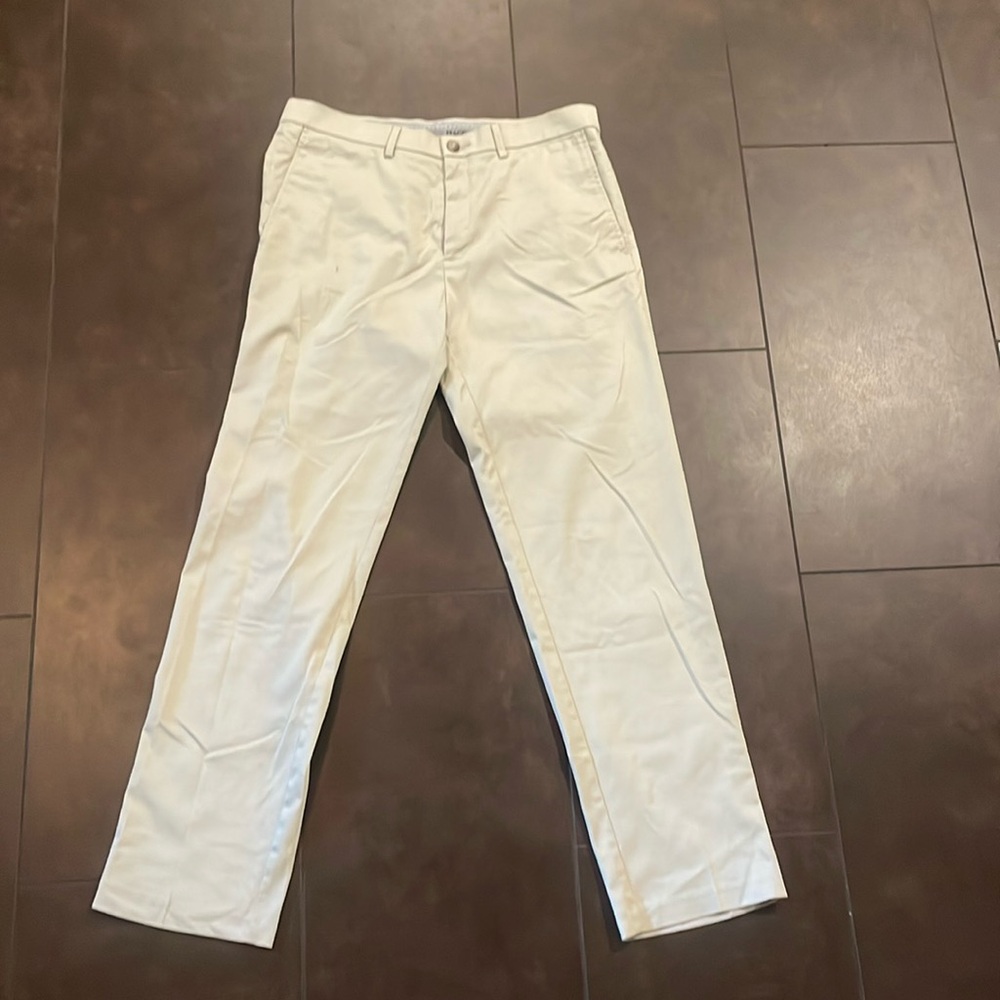 Haggar Iron Free Premium Khaki pants size 33x32